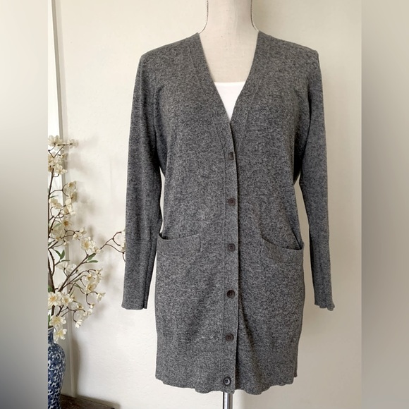 Banana Republic Long Cardigan w/ Pockets - Picture 5 of 15
